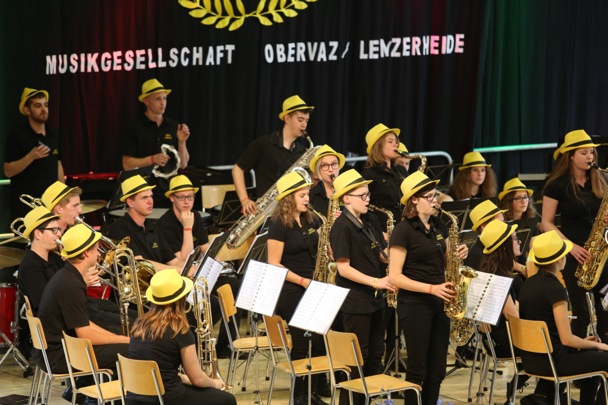 Brasshoppers Jugendmusiktag Graubünden 2016, Crazy in MZH